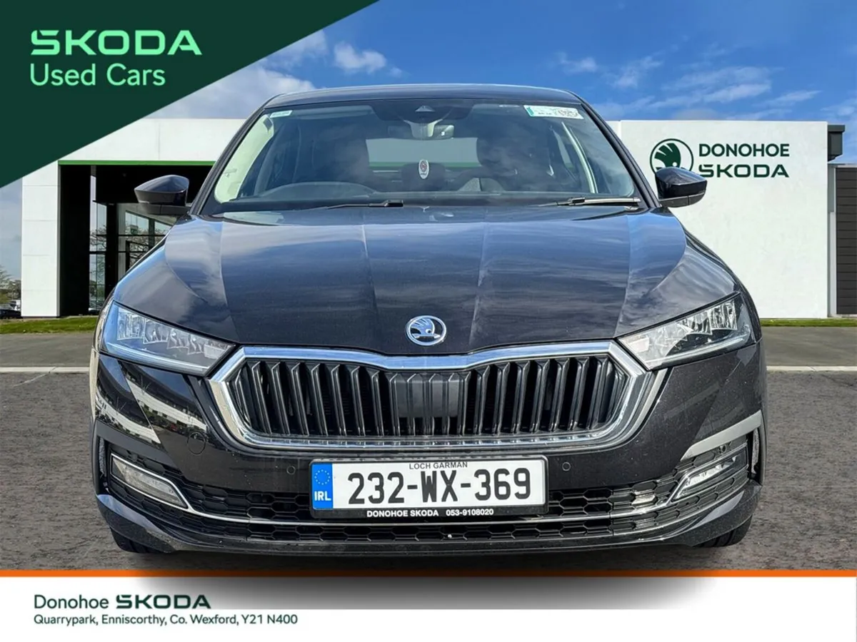 Skoda Octavia Saloon, Diesel, 2023, Black