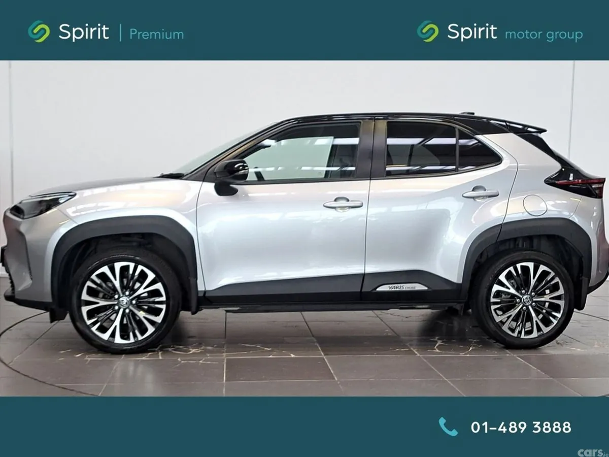 Toyota Yaris Cross Hatchback, Petrol Hybrid, 2024, Grey