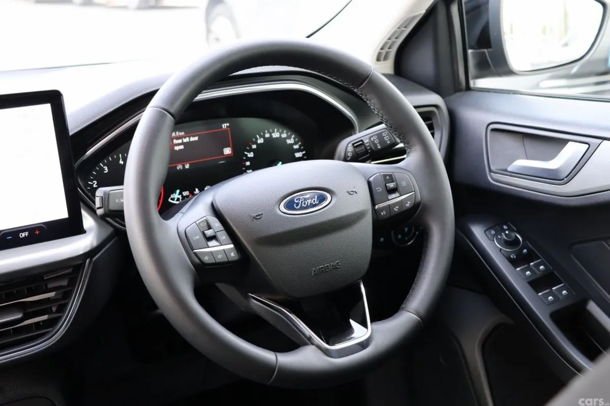 Ford Focus Hatchback, Petrol, 2023, Black