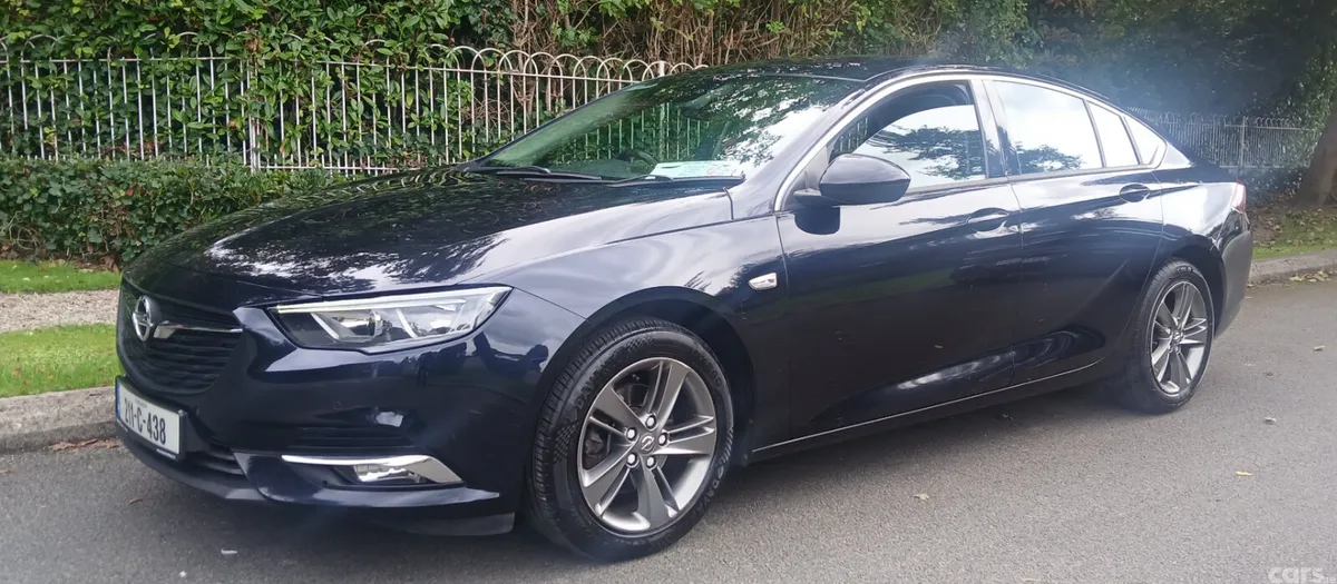 Opel Insignia Hatchback, Diesel, 2021, Blue