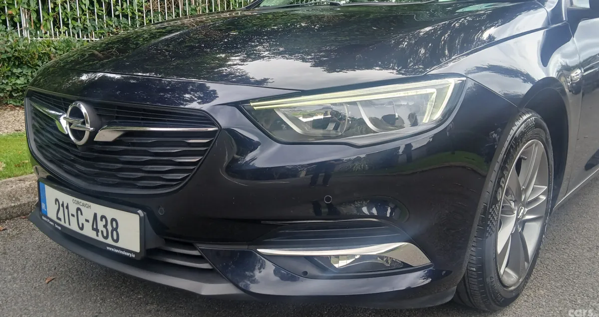 Opel Insignia Hatchback, Diesel, 2021, Blue