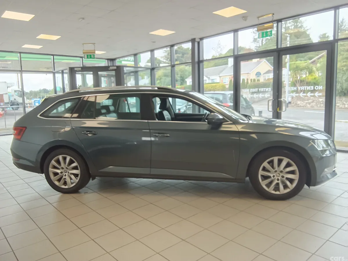 Skoda Superb Estate, Diesel, 2017, Grey