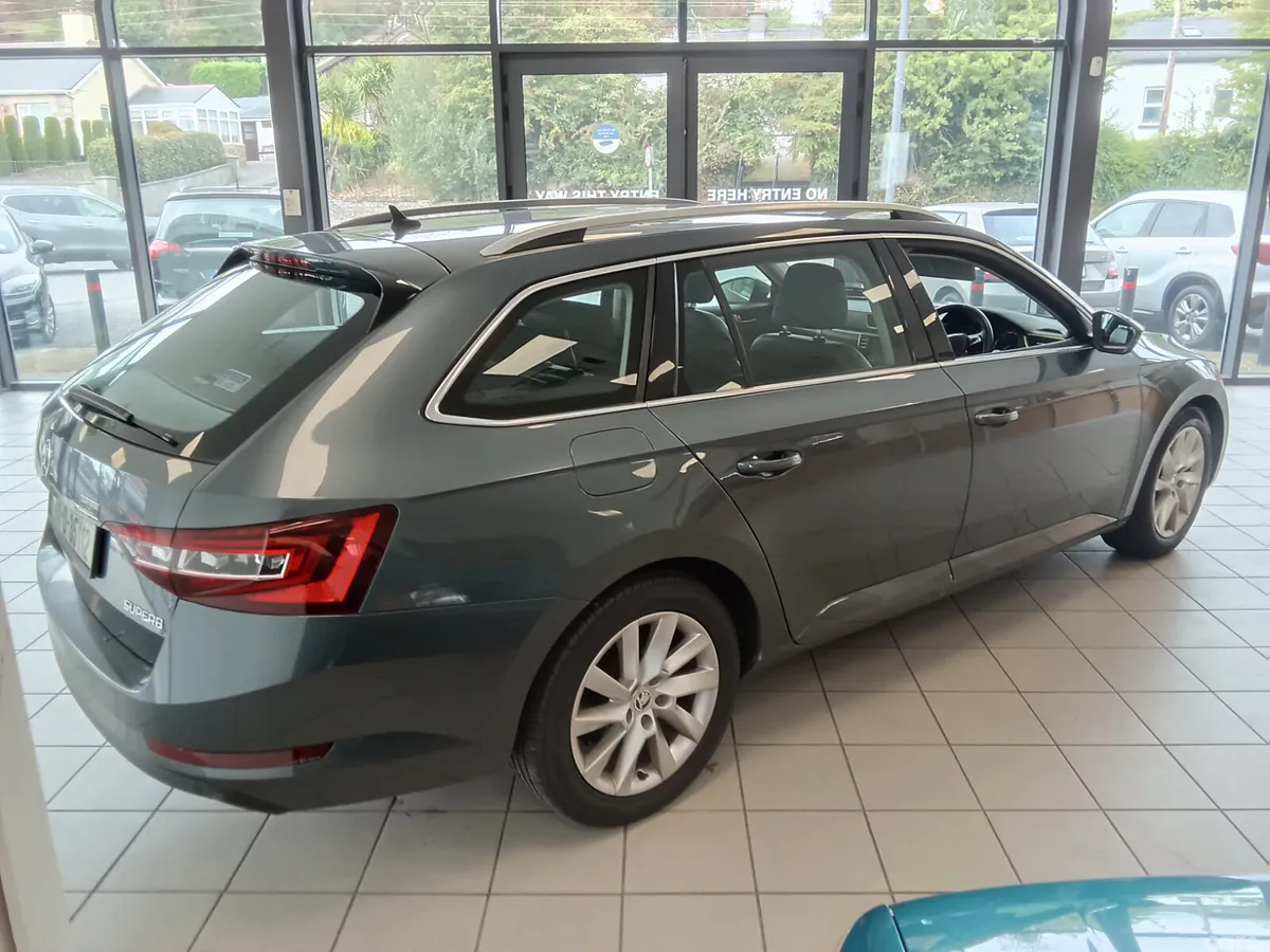 Skoda Superb Estate, Diesel, 2017, Grey