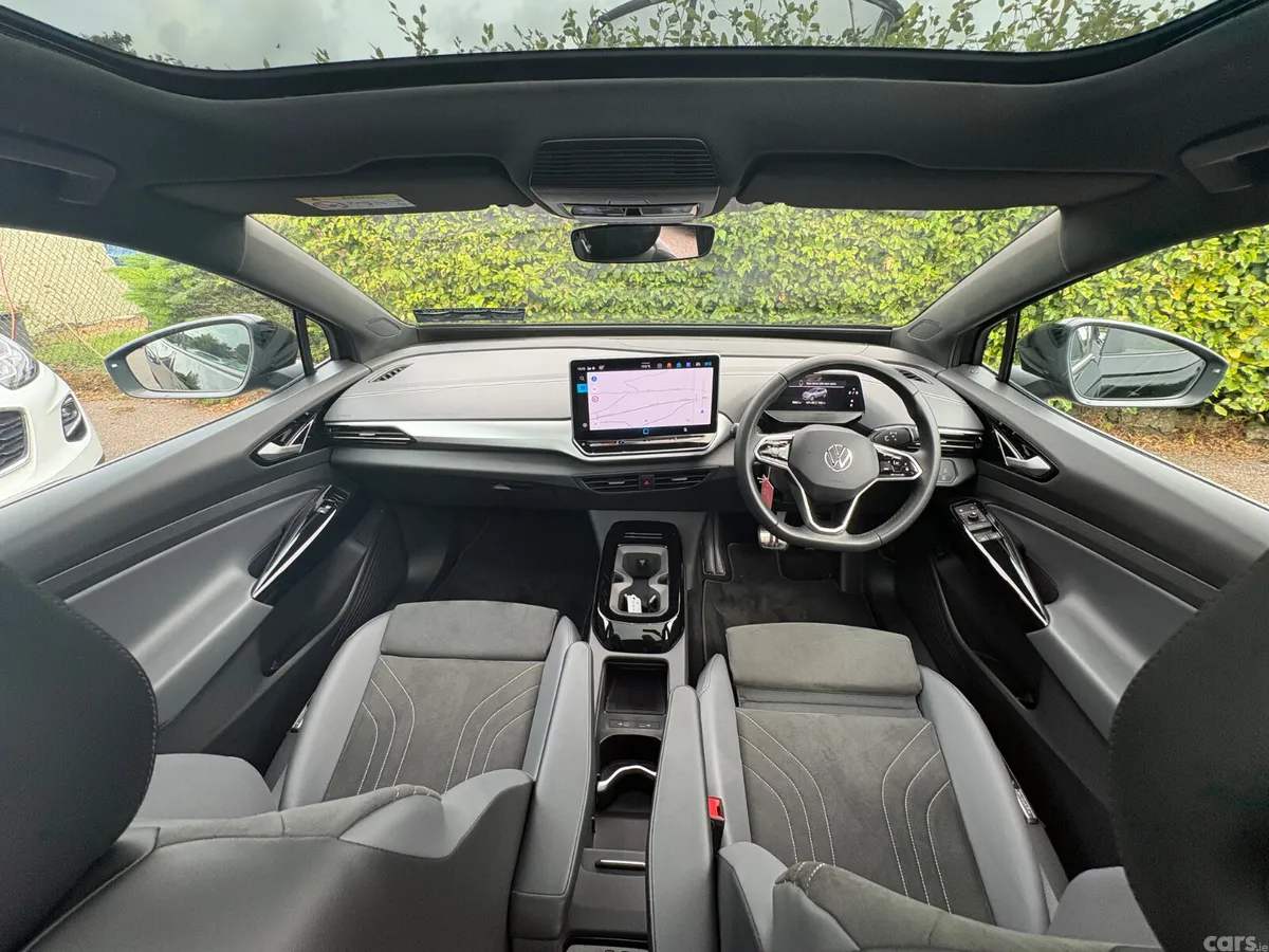 Volkswagen ID.4 SUV, Electric, 2025, Black