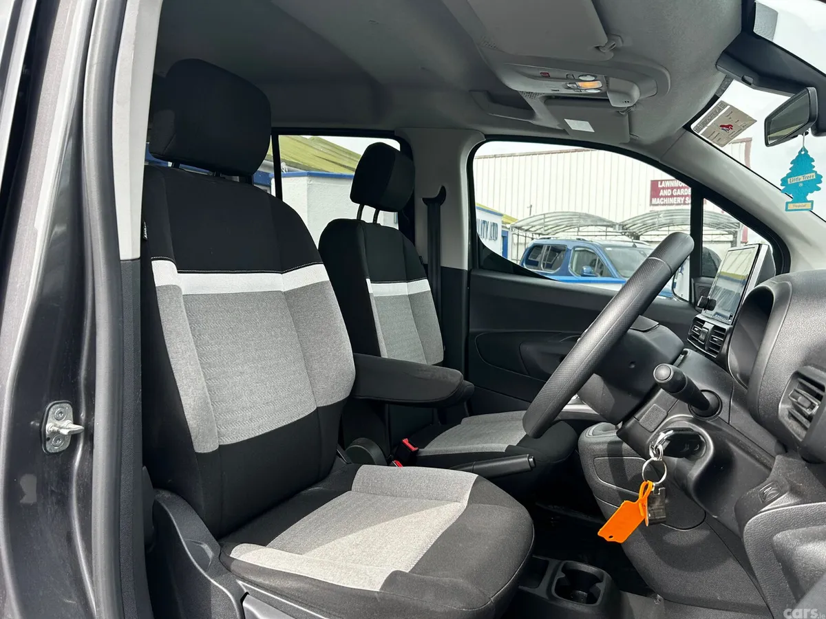 Citroen Berlingo MPV, Diesel, 2024, Grey