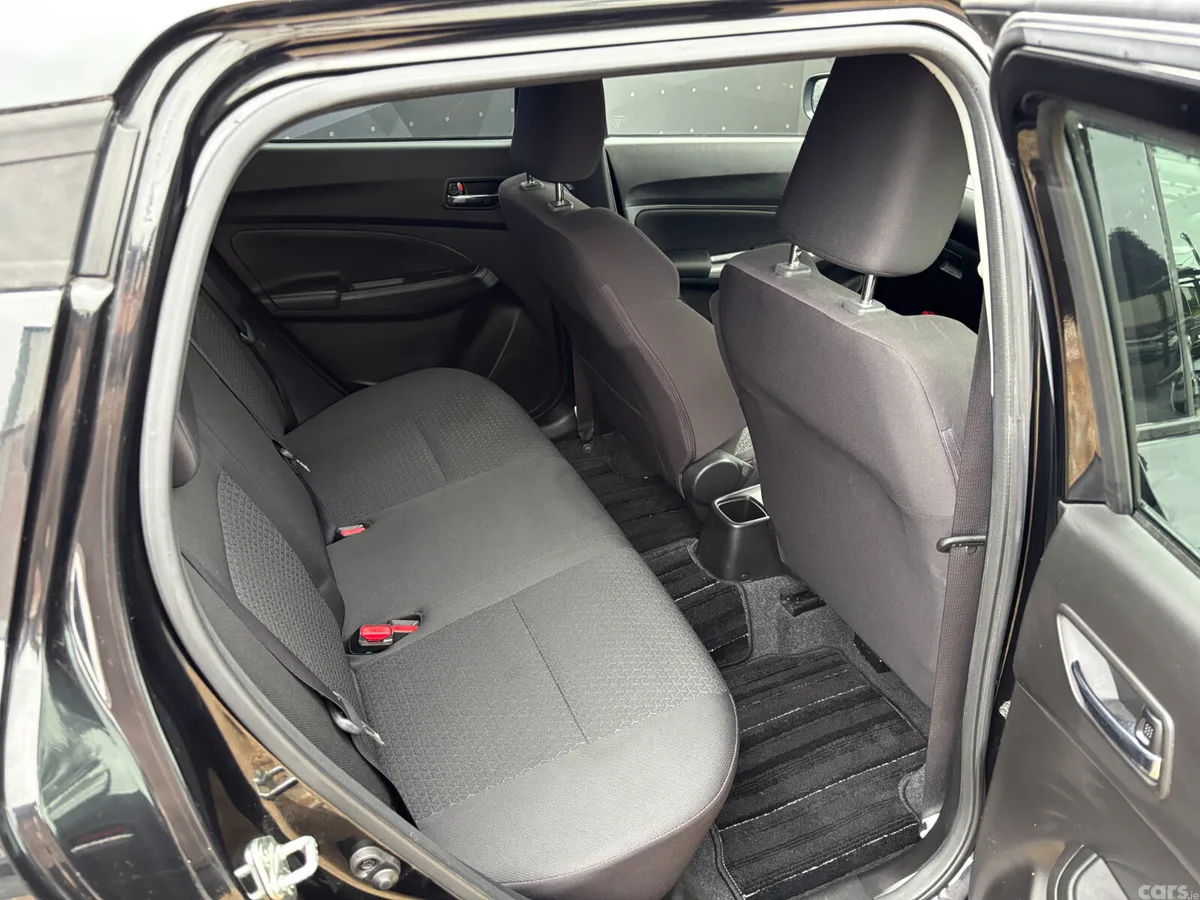 Suzuki Swift Hatchback, Petrol, 2020, Black