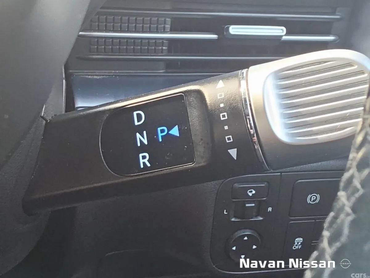 Hyundai IONIQ 6 Saloon, Electric, 2023, Green