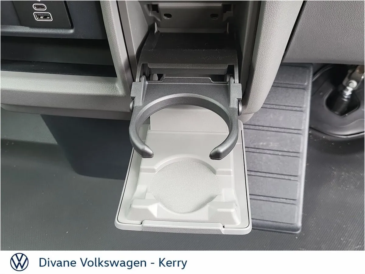 Volkswagen Caravelle MPV, Petrol Plug-in Hybrid, 2027, Silver