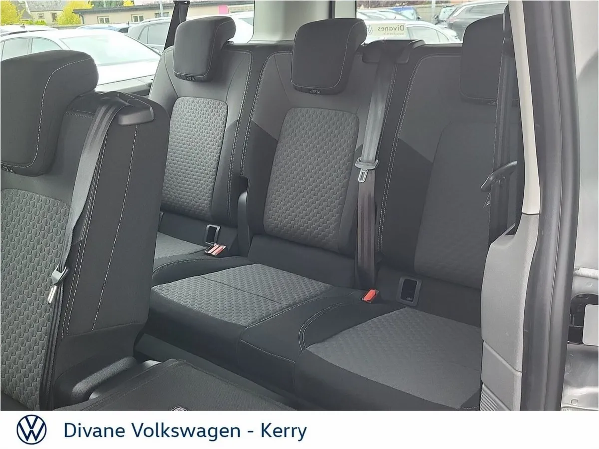 Volkswagen Caravelle MPV, Petrol Plug-in Hybrid, 2027, Silver