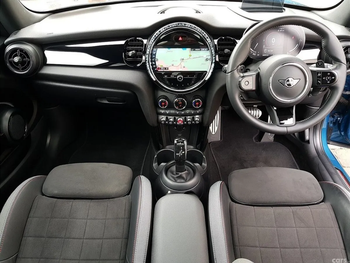 Mini Cooper Hatchback, Petrol, 2022, Blue