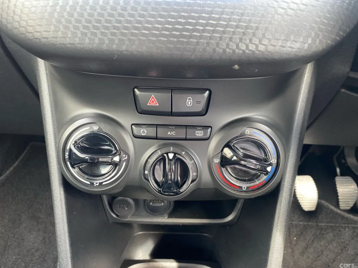 Peugeot 208 Hatchback, Petrol, 2019, White