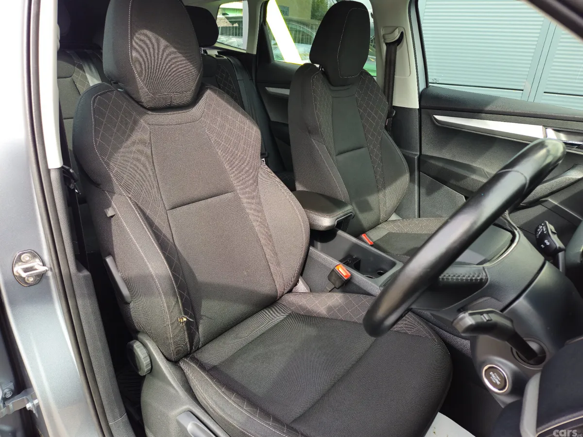 Skoda Karoq Estate/Jeep, Diesel, 2021, Grey