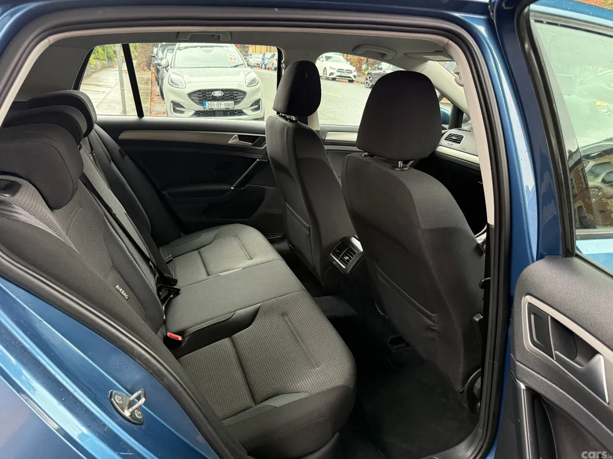 Volkswagen Golf Hatchback, Petrol, 2015, Blue