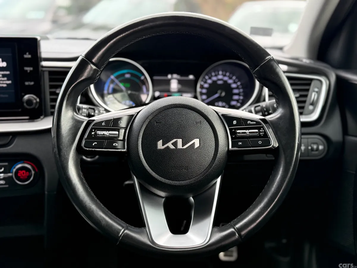 Kia XCeed Hatchback, Petrol Plug-in Hybrid, 2022, Grey