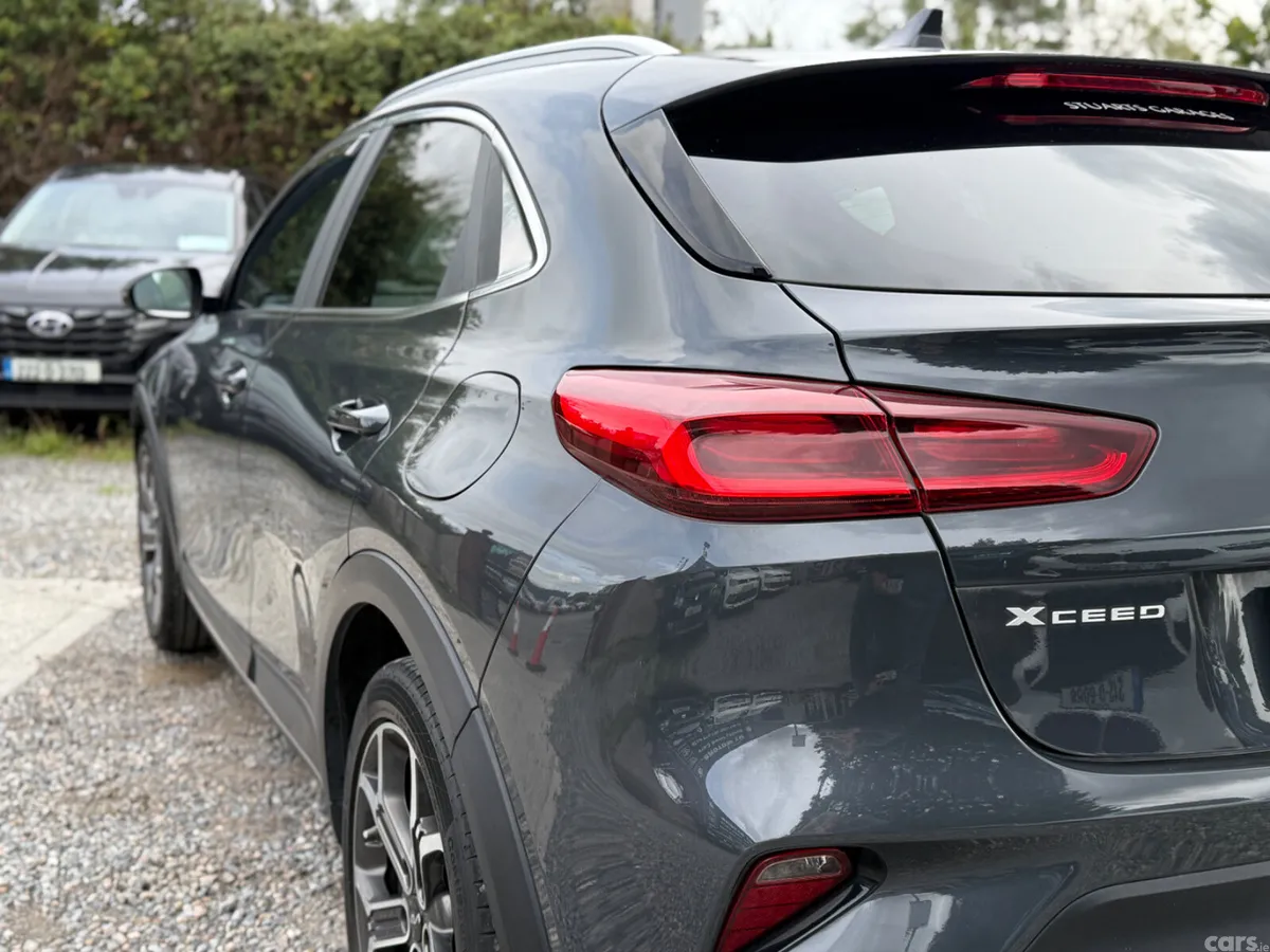 Kia XCeed Hatchback, Petrol Plug-in Hybrid, 2022, Grey