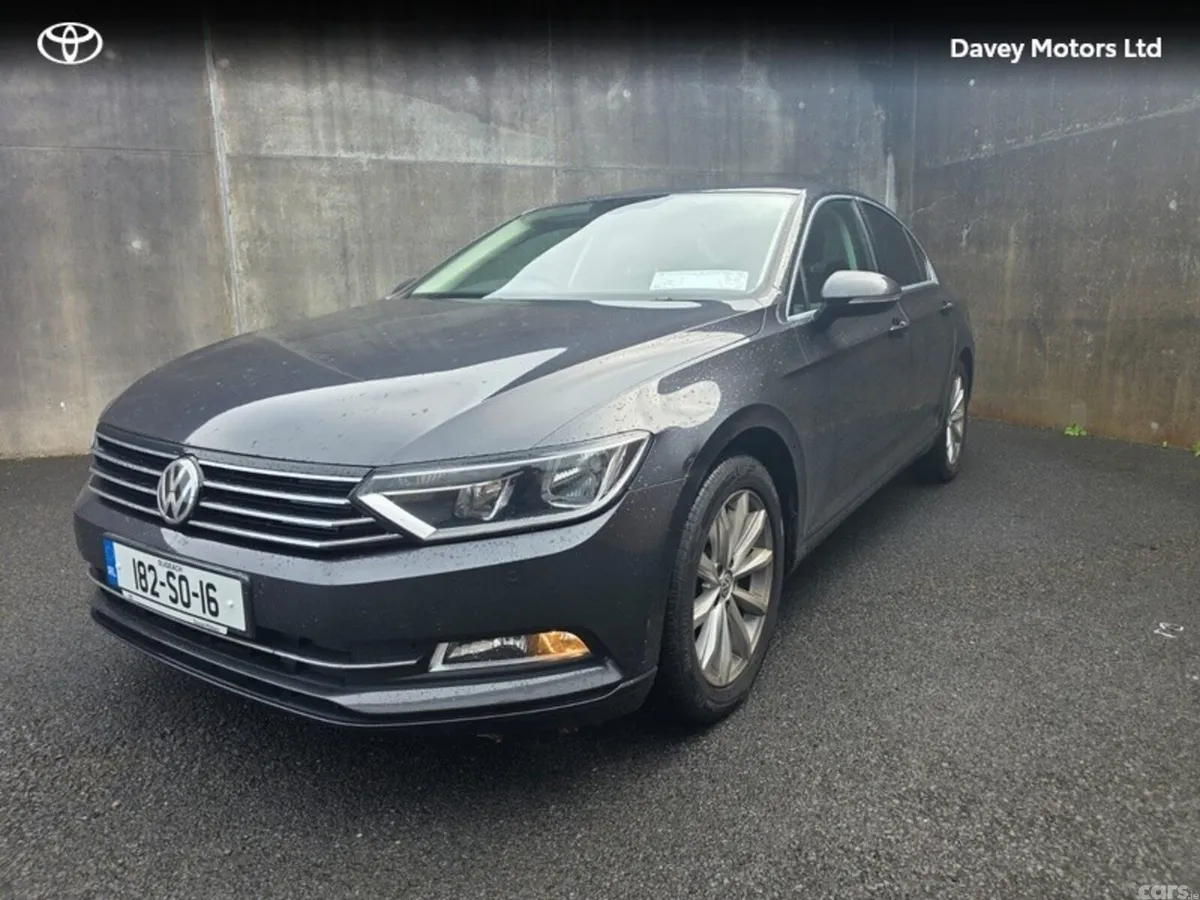 Volkswagen Passat Saloon, Petrol, 2018, Grey