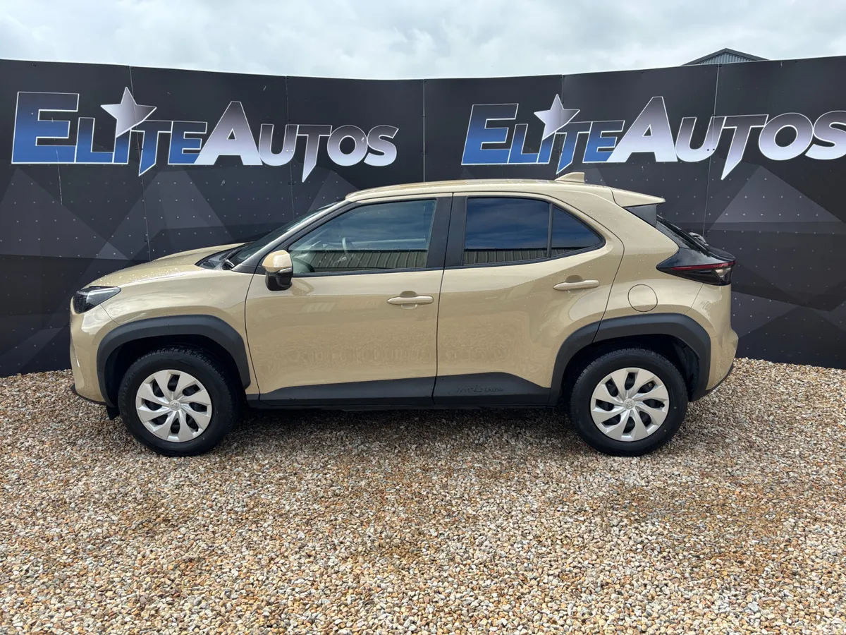 Toyota Yaris Cross Estate, Petrol Hybrid, 2021, Brown
