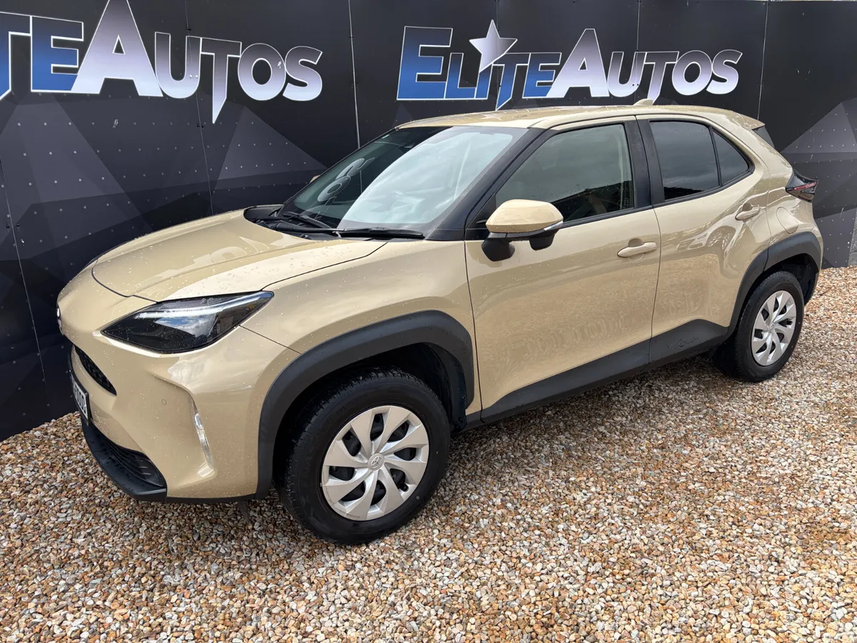 Toyota Yaris Cross Estate, Petrol Hybrid, 2021, Brown