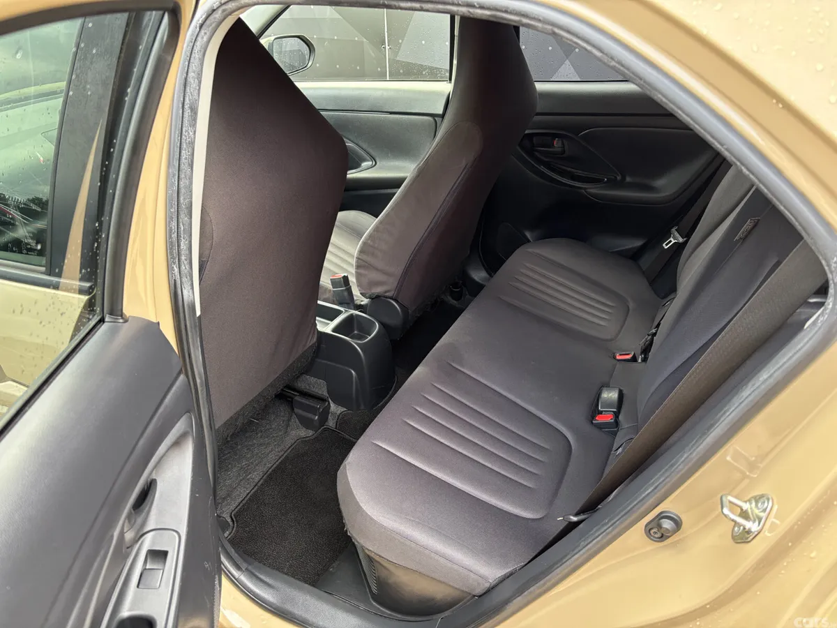 Toyota Yaris Cross Estate, Petrol Hybrid, 2021, Brown