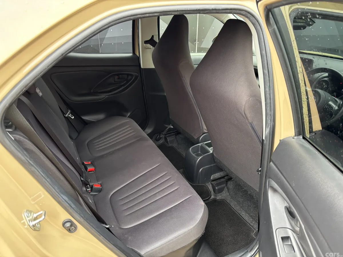Toyota Yaris Cross Estate, Petrol Hybrid, 2021, Brown