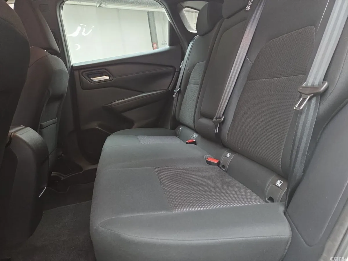 Nissan Qashqai MPV, Petrol Hybrid, 2023, White