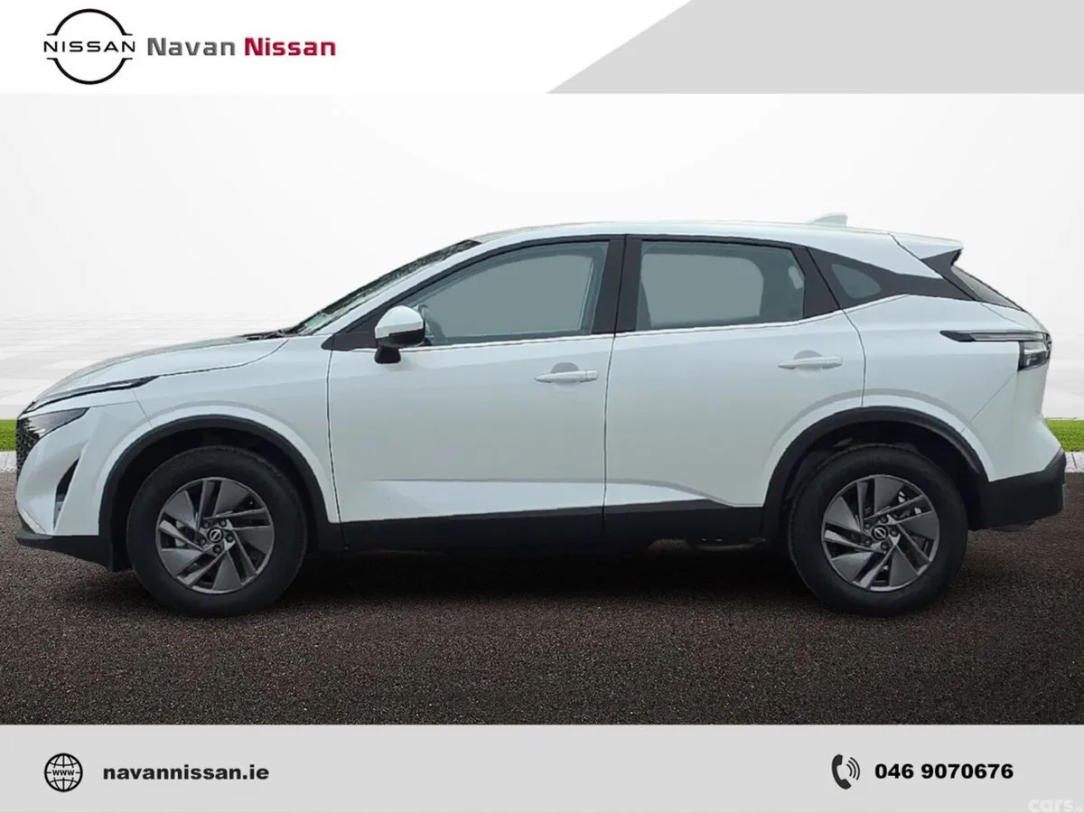 Nissan Qashqai MPV, Petrol, 2025, White