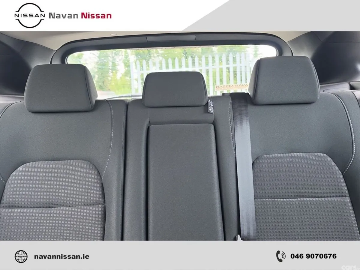 Nissan Qashqai MPV, Petrol, 2025, White
