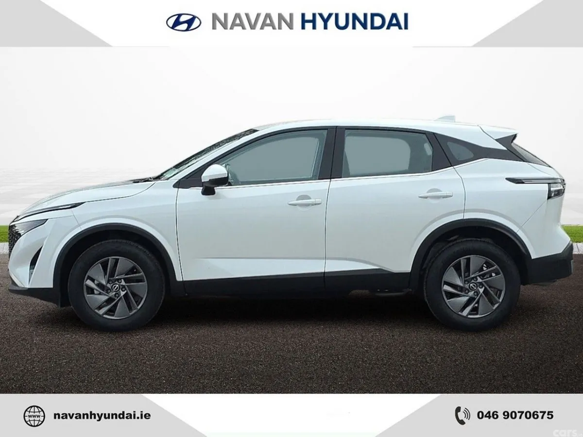 Nissan Qashqai MPV, Petrol, 2025, White