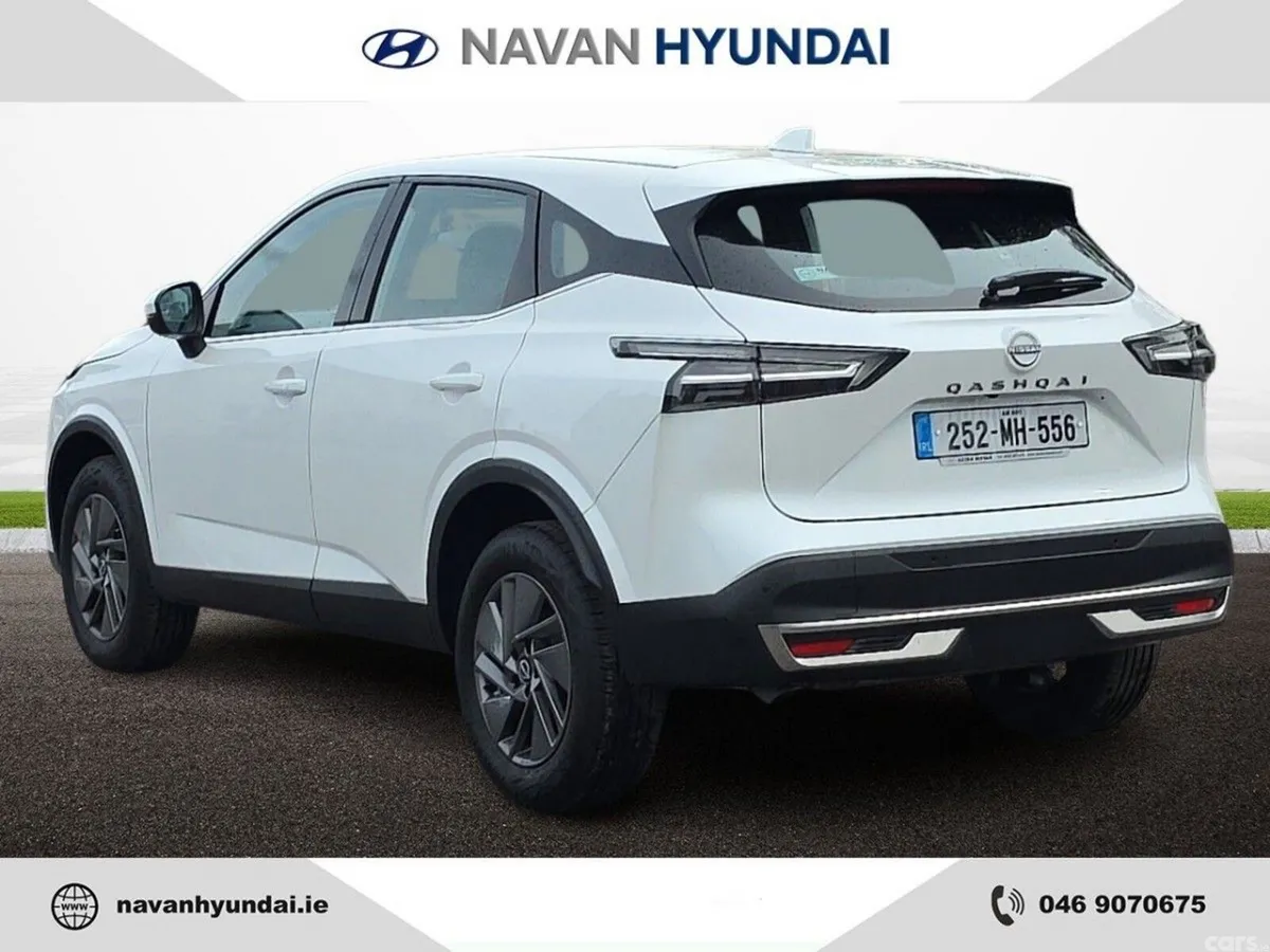 Nissan Qashqai MPV, Petrol, 2025, White