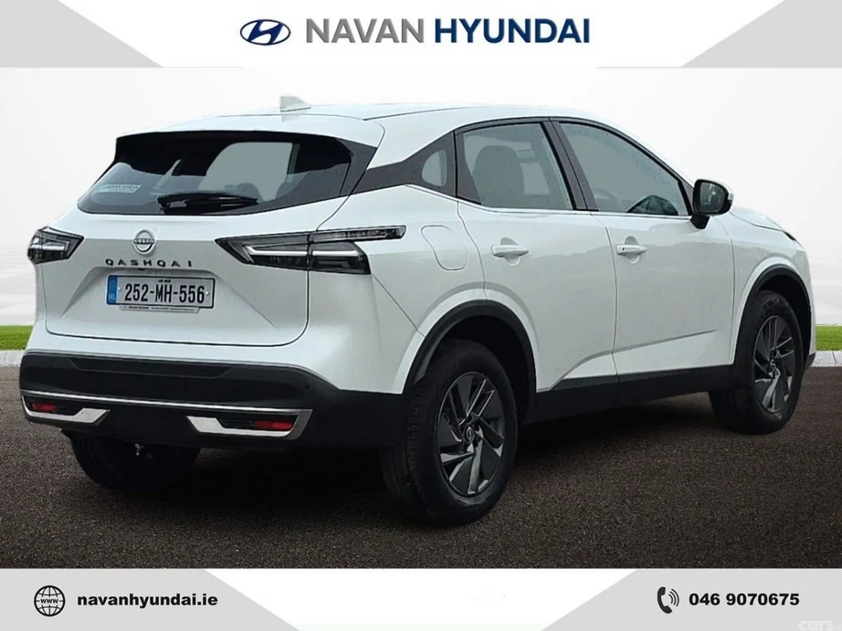 Nissan Qashqai MPV, Petrol, 2025, White