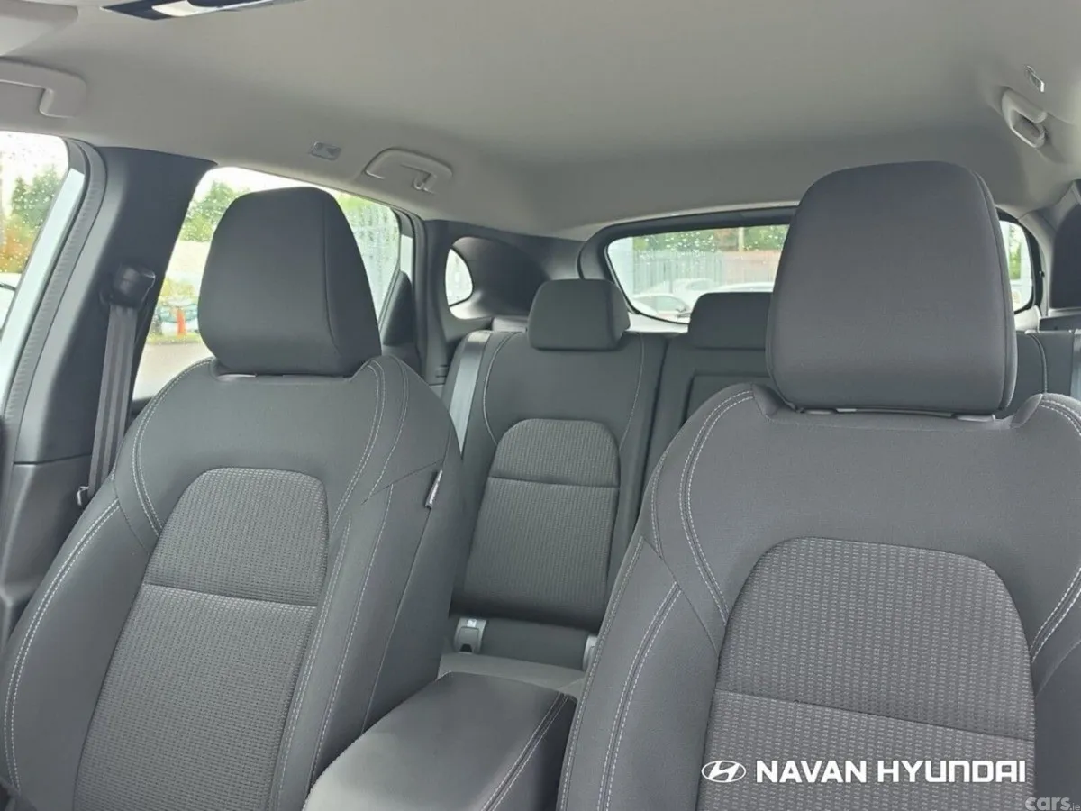 Nissan Qashqai MPV, Petrol, 2025, White