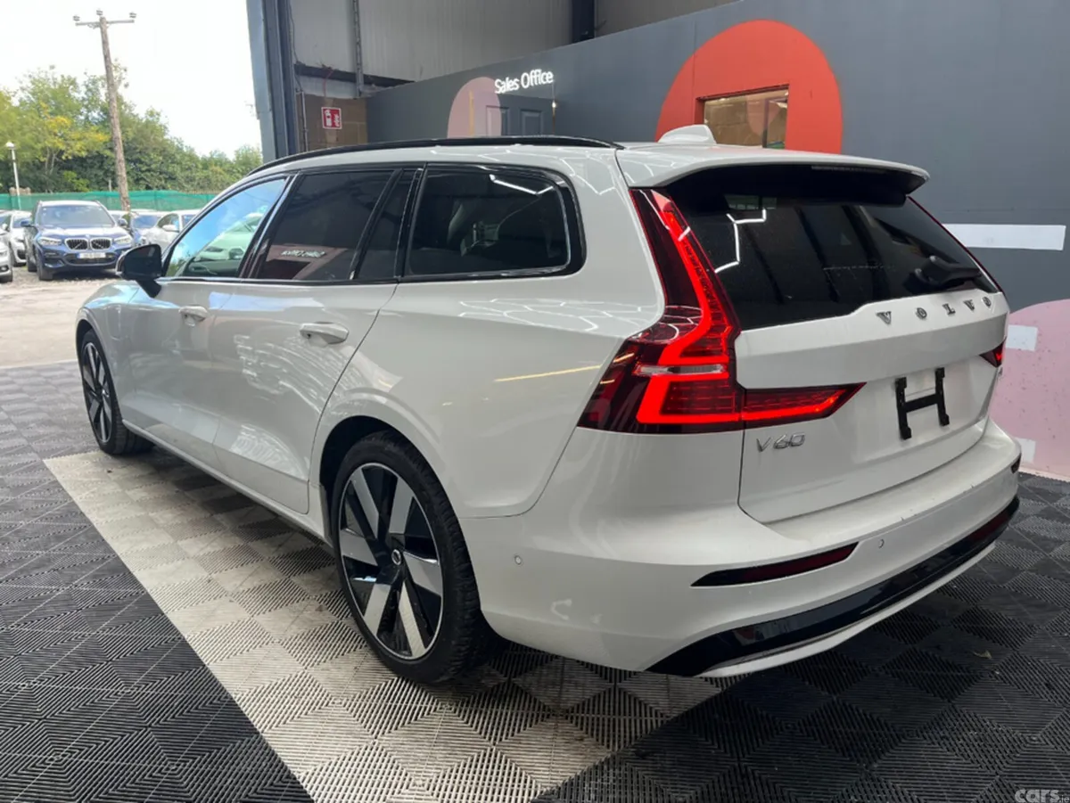 Volvo V60 Estate, Petrol Hybrid, 2025, White