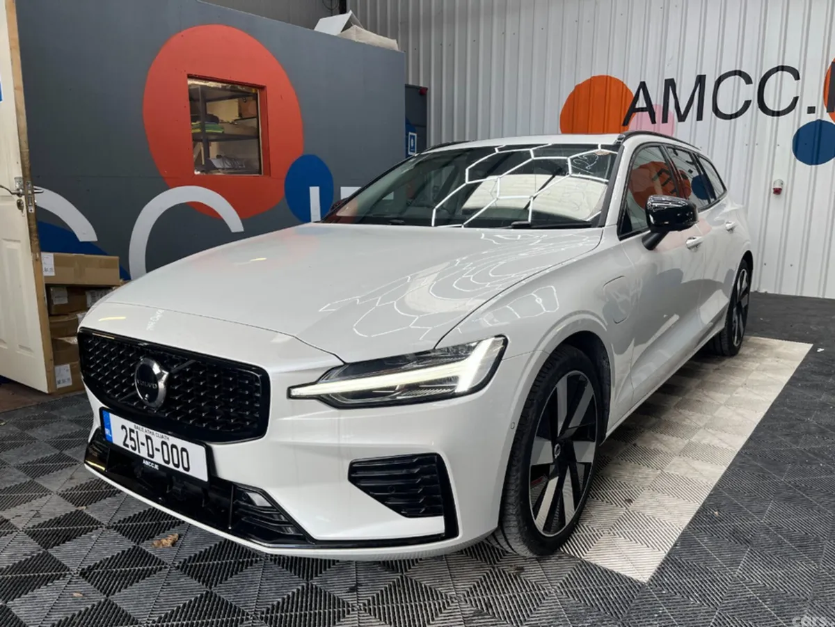 Volvo V60 Estate, Petrol Hybrid, 2025, White