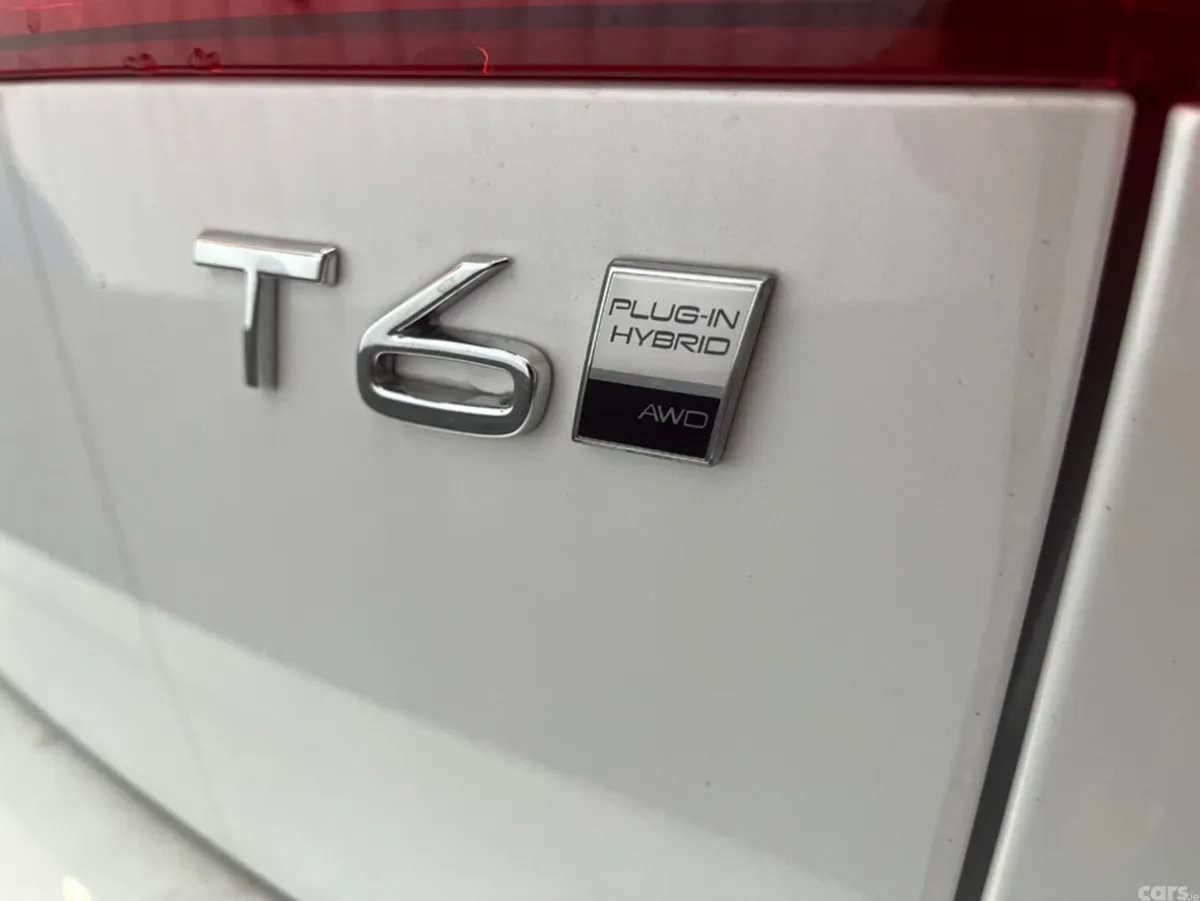 Volvo V60 Estate, Petrol Hybrid, 2025, White