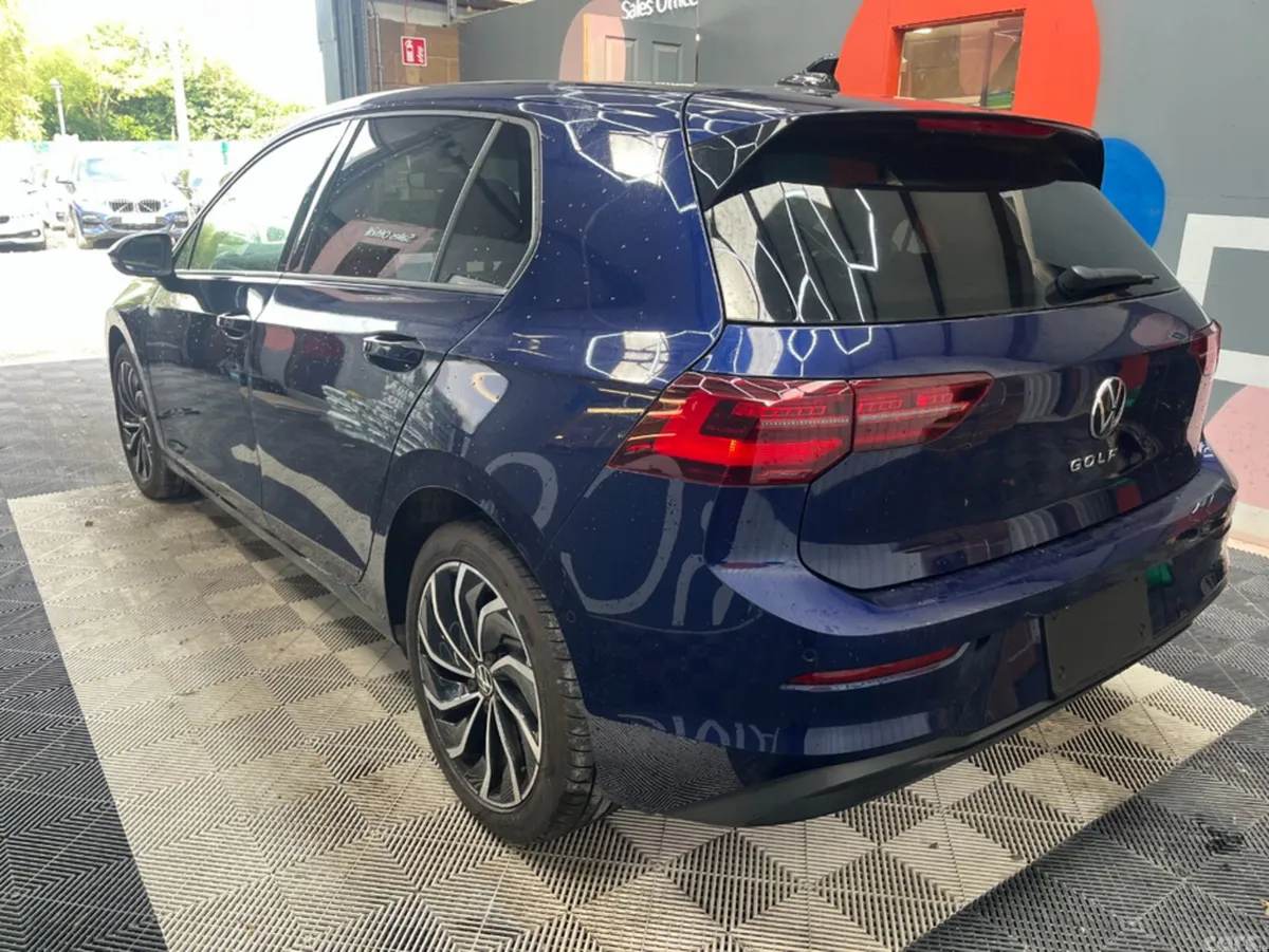 Volkswagen Golf Hatchback, Diesel, 2023, Blue