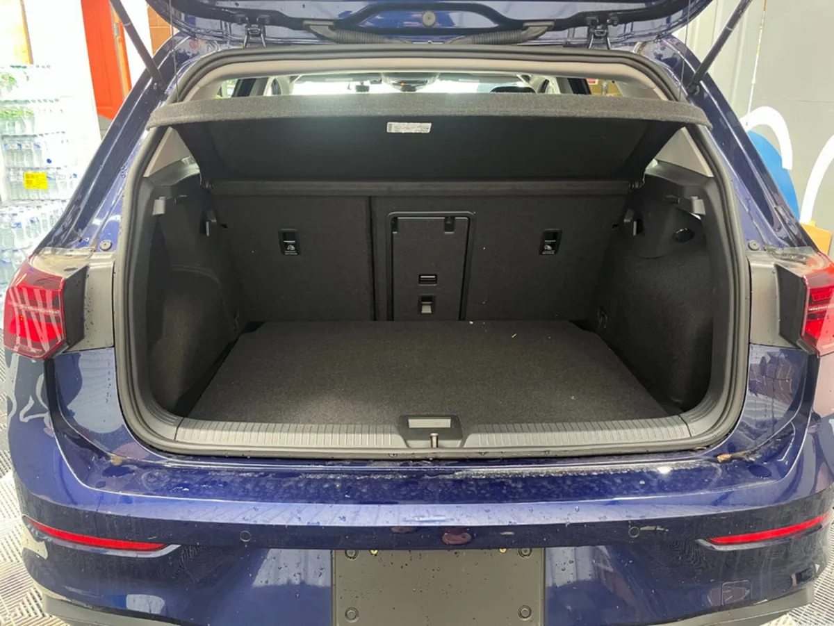 Volkswagen Golf Hatchback, Diesel, 2023, Blue