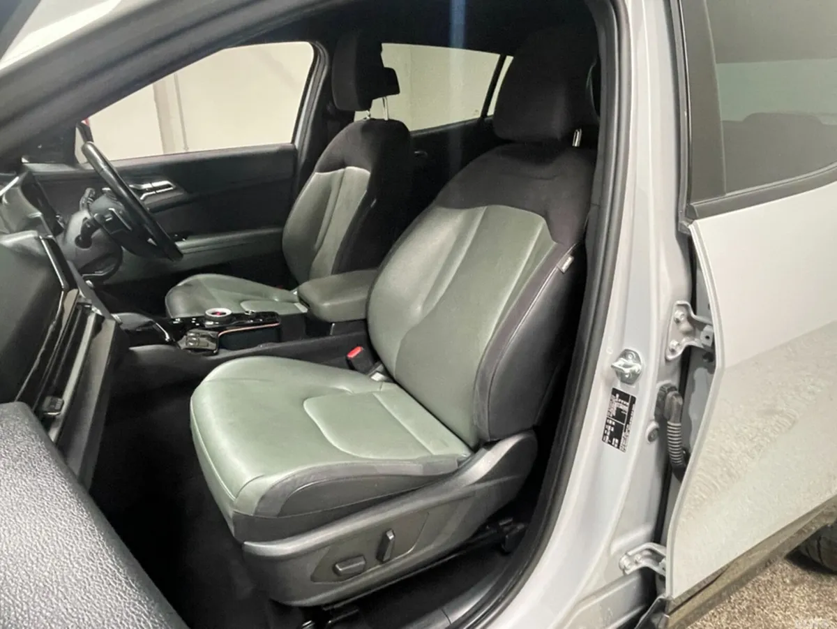 Kia Sportage SUV, Petrol Hybrid, 2024, Grey