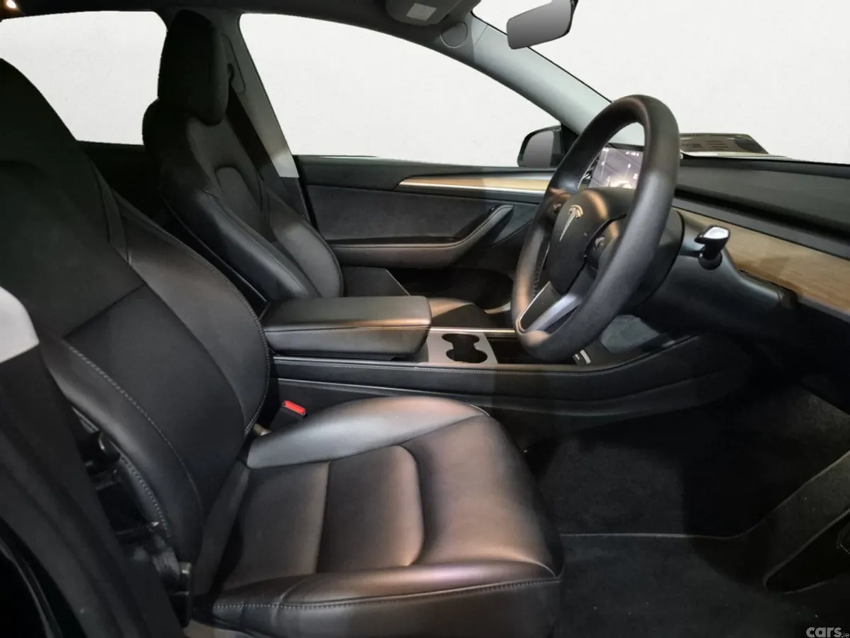 Tesla Model Y MPV, Electric, 2023, Black