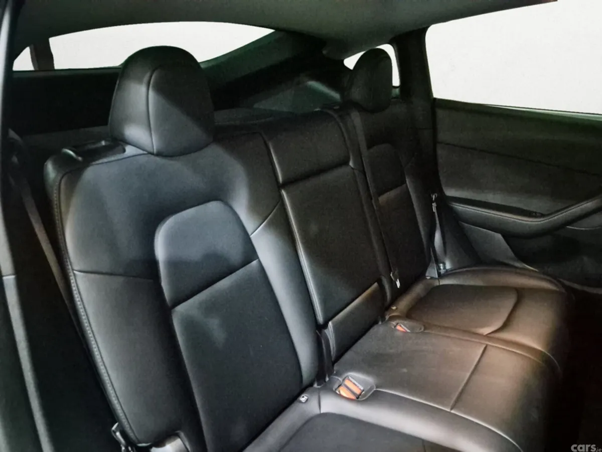 Tesla Model Y MPV, Electric, 2023, Black