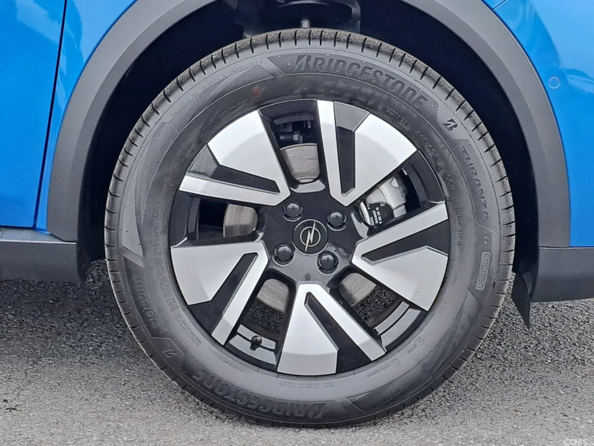 Opel Frontera SUV, Petrol Hybrid, 2027, Blue