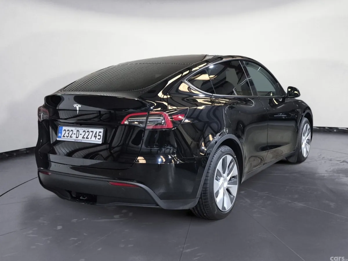 Tesla Model Y MPV, Electric, 2023, Black
