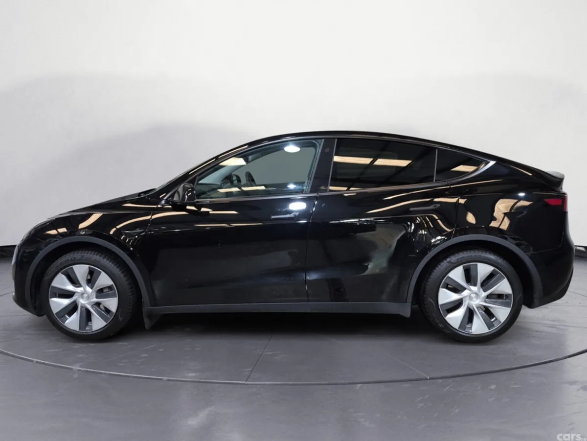 Tesla Model Y MPV, Electric, 2023, Black