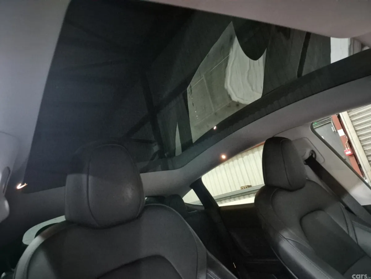 Tesla Model Y MPV, Electric, 2023, Black