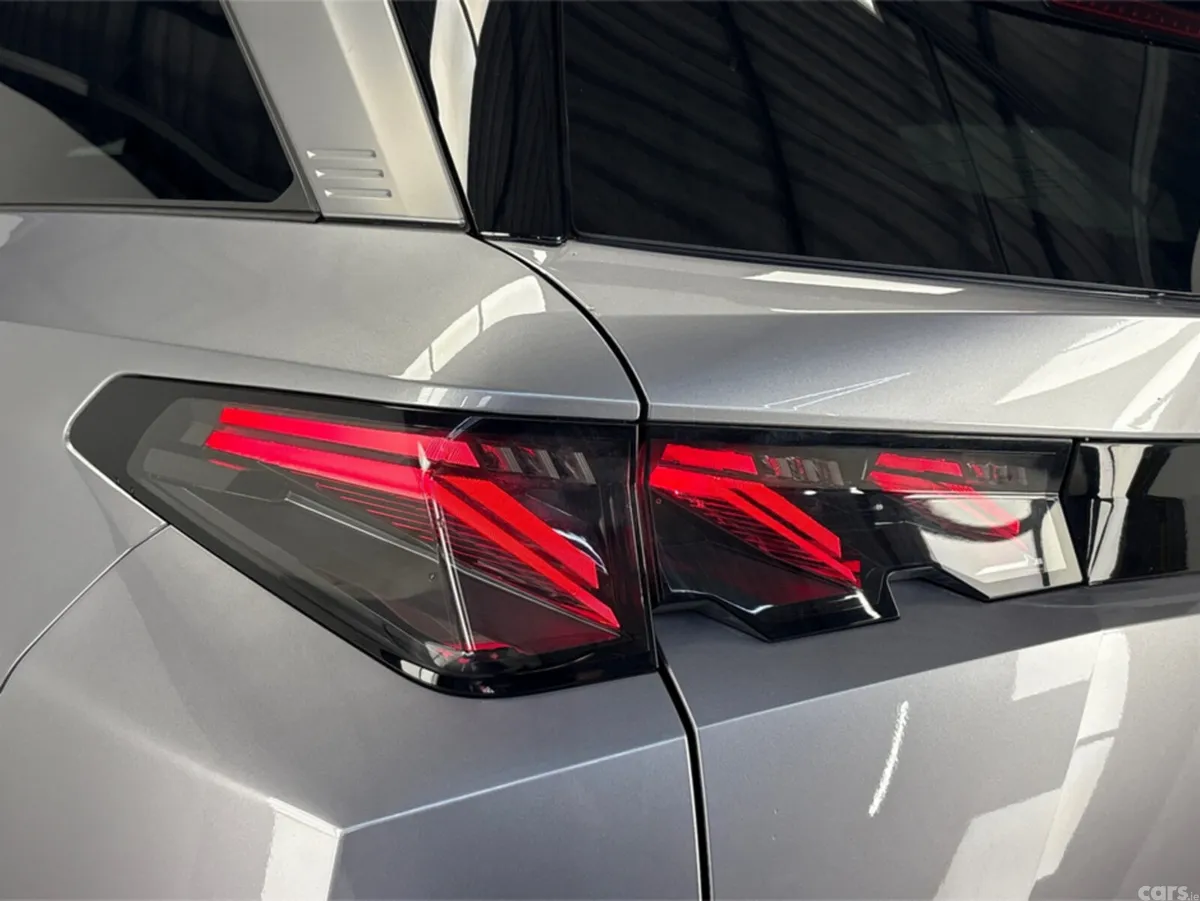 Peugeot 5008 Hatchback, Electric, 2025, Grey