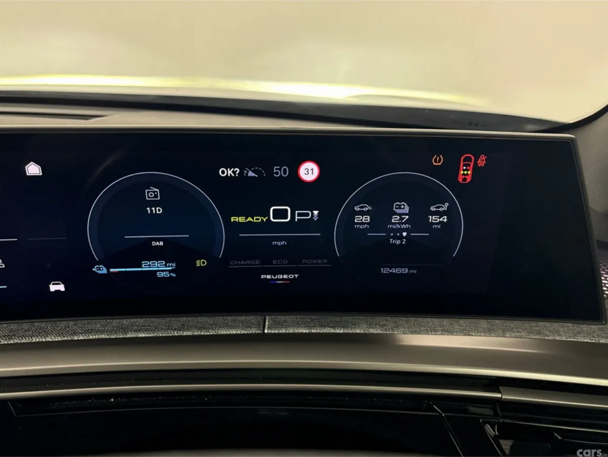 Peugeot 5008 Hatchback, Electric, 2025, Grey