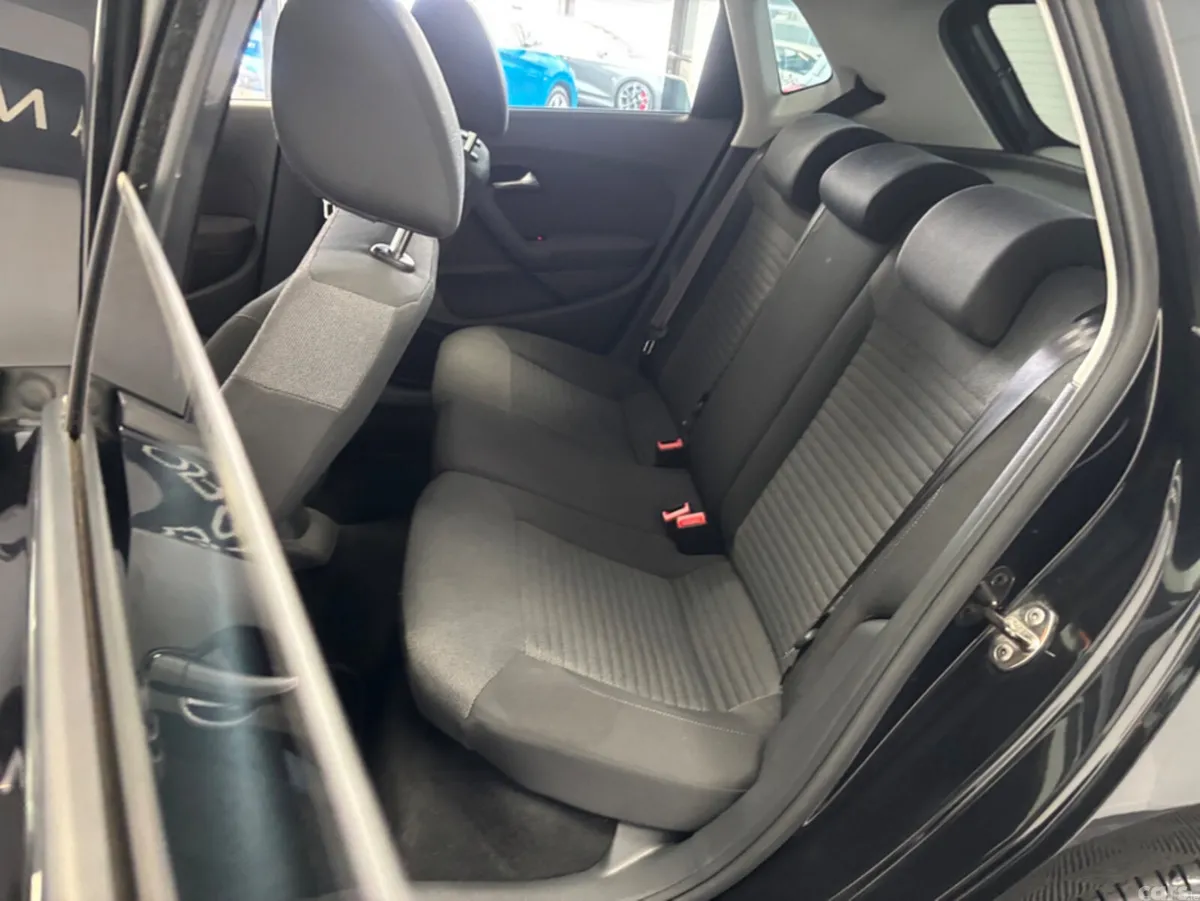 Volkswagen Polo Hatchback, Petrol, 2013, Black