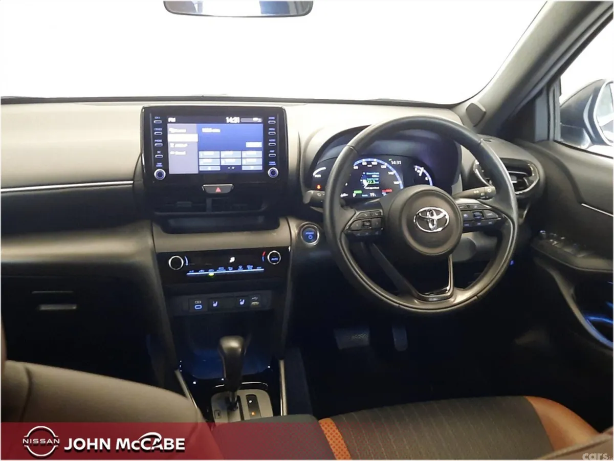 Toyota Yaris Cross SUV, Petrol Hybrid, 2023, Black