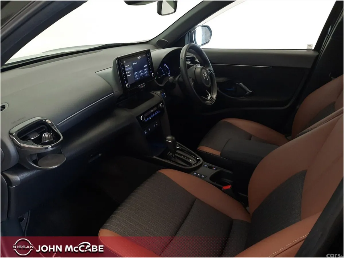 Toyota Yaris Cross SUV, Petrol Hybrid, 2023, Black