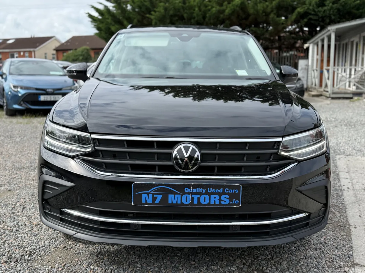 Volkswagen Tiguan SUV, Diesel, 2023, Black