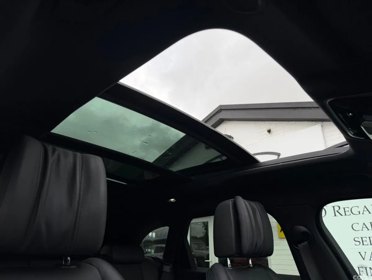 Land Rover Range Rover Velar Estate, Petrol Plug-in Hybrid, 2023, Black